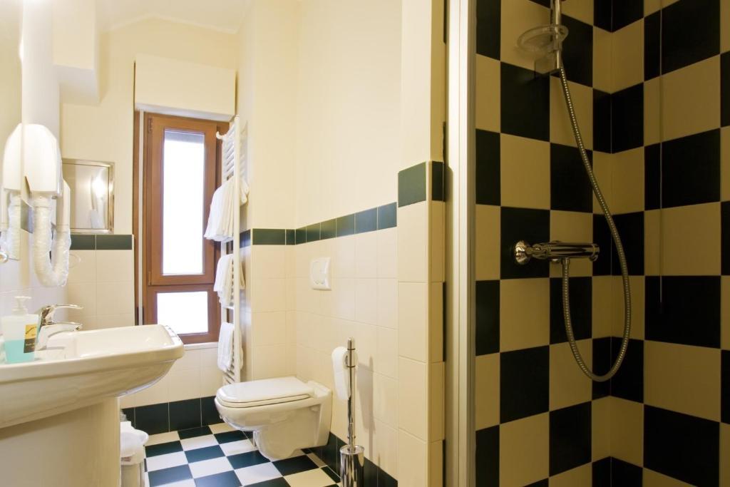 Relax Style House Central Rooms Pescara Exterior foto